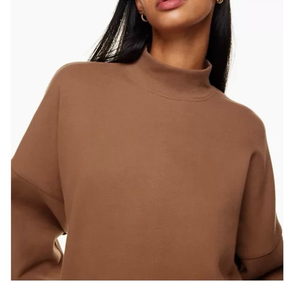 BNWT TNA Cozyfleece Mega Mockneck Sweatshirt - Picture 3 of 3